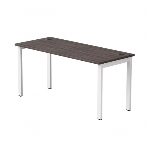 Стол прямой на металлокаркасе 1580х670х755 мм